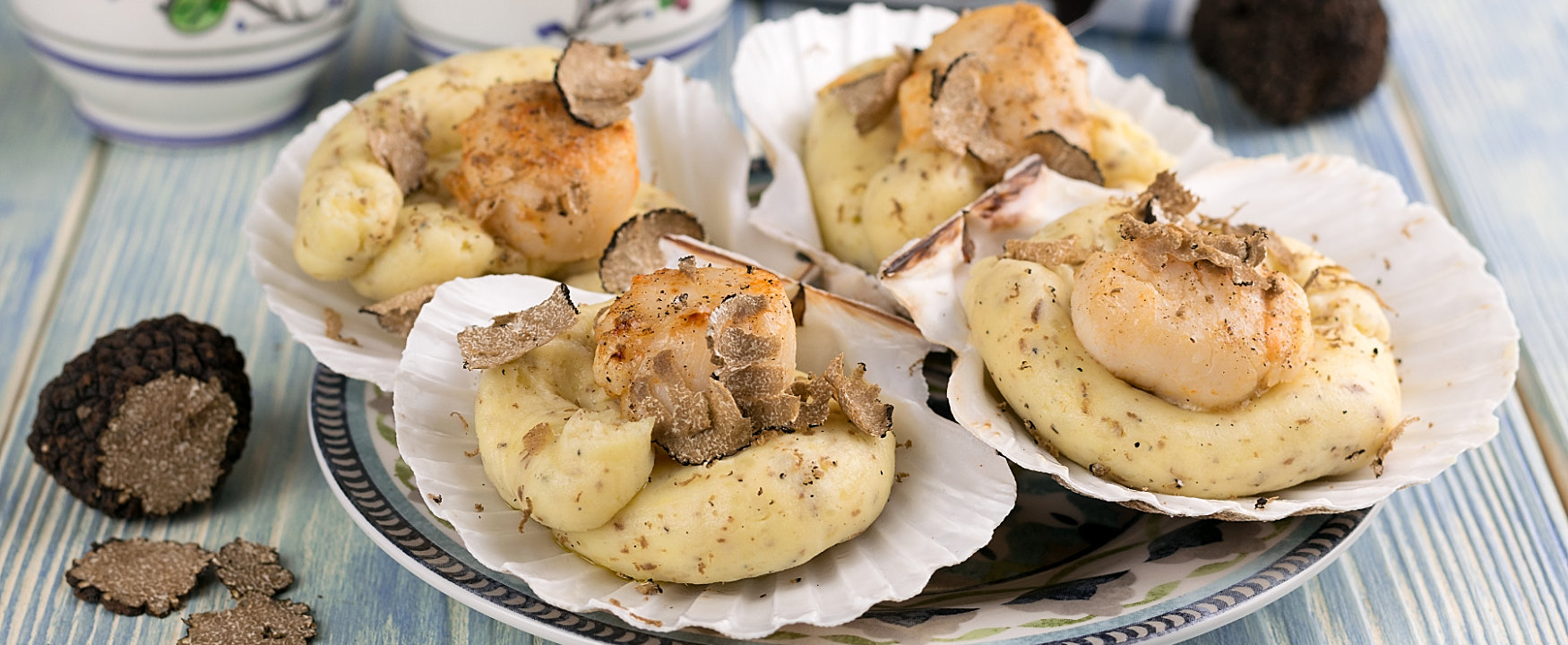 capesante su crema di patate e tartufo estivo